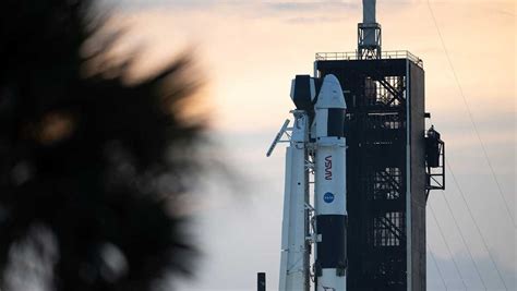 SpaceX, NASA delay astronaut launch for ‘additional analysis’